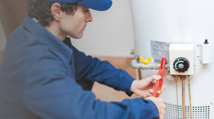 Professional water heater repair in Kenmare, ND